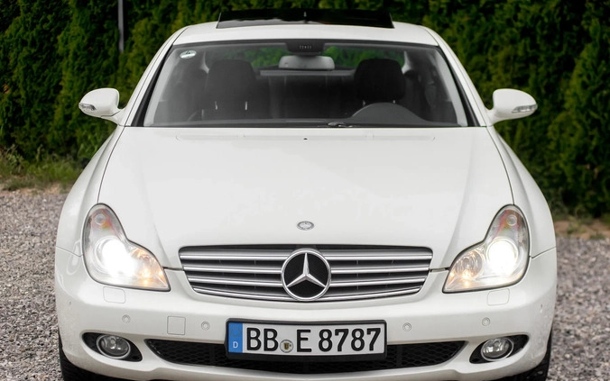 Mercedes-Benz CLS cena 42900 przebieg: 240000, rok produkcji 2007 z Radom małe 631